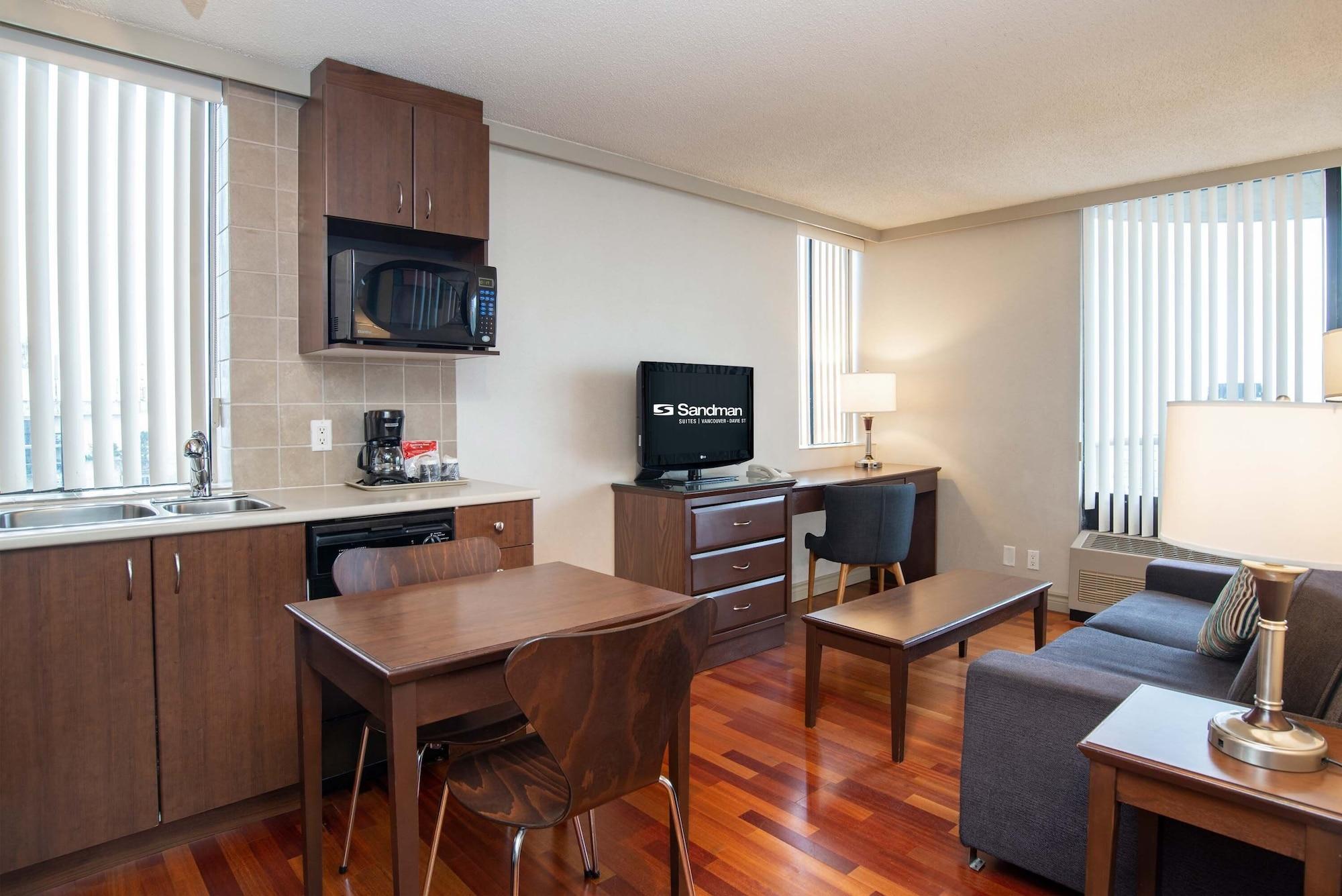 Sandman Suites Vancouver On Davie Dış mekan fotoğraf